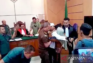 Sidang kasus perburuan burung di TN Baluran. (Antara)