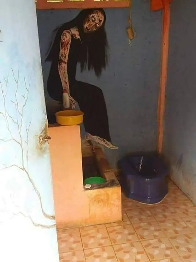 10 Desain Toilet Super Absurd, Dijamin Bikin Mules Langsung Ilang