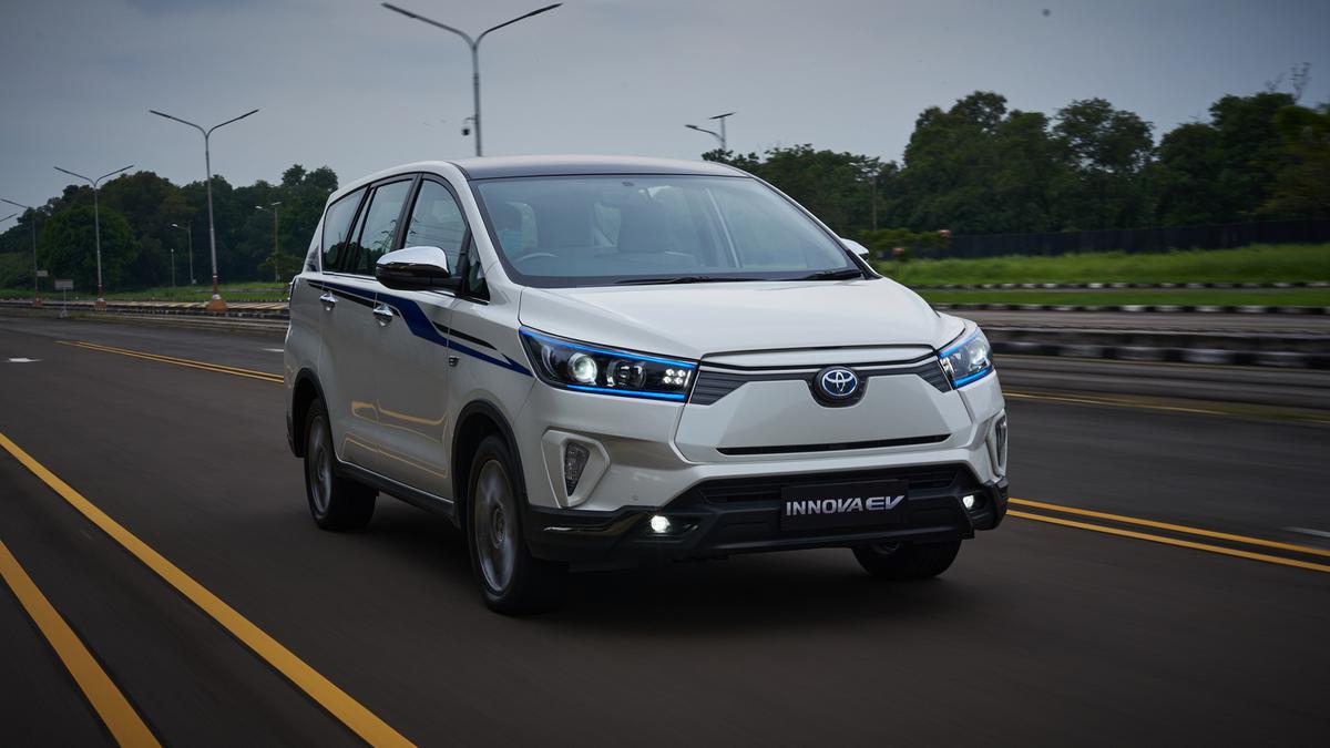 Spesifikasi Toyota Kijang Innova EV Concept Terungkap, Sanggup Melaju ...