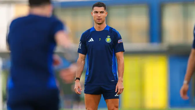 Cristiano Ronaldo Beri Pendapat Soal Ballon d'Or 2025: Siapa Pilihannya?