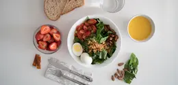 Serat merupakan bagian penting dalam pola makan sehat yang berperan dalam menjaga fungsi pencernaan sekaligus mendukung kesehatan metabolik. (Foto/Dok: Pexels)