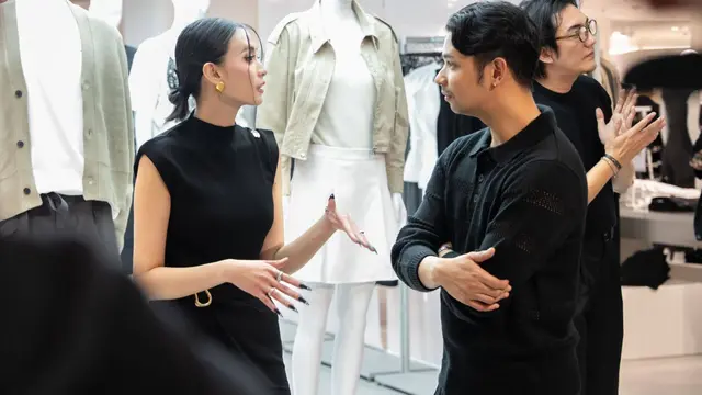 Y2K Kembali! Intip Tren Gaya Urban Kontemporer yang Hits di Kalangan Gen Z & Gerai ZES