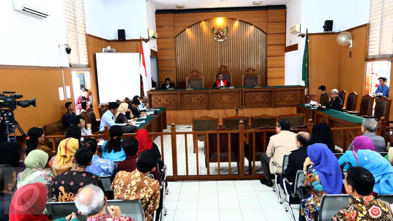 20161025-PN Jaksel Kembali Gelar Sidang Praperadilan Irman Gusman-Jakarta