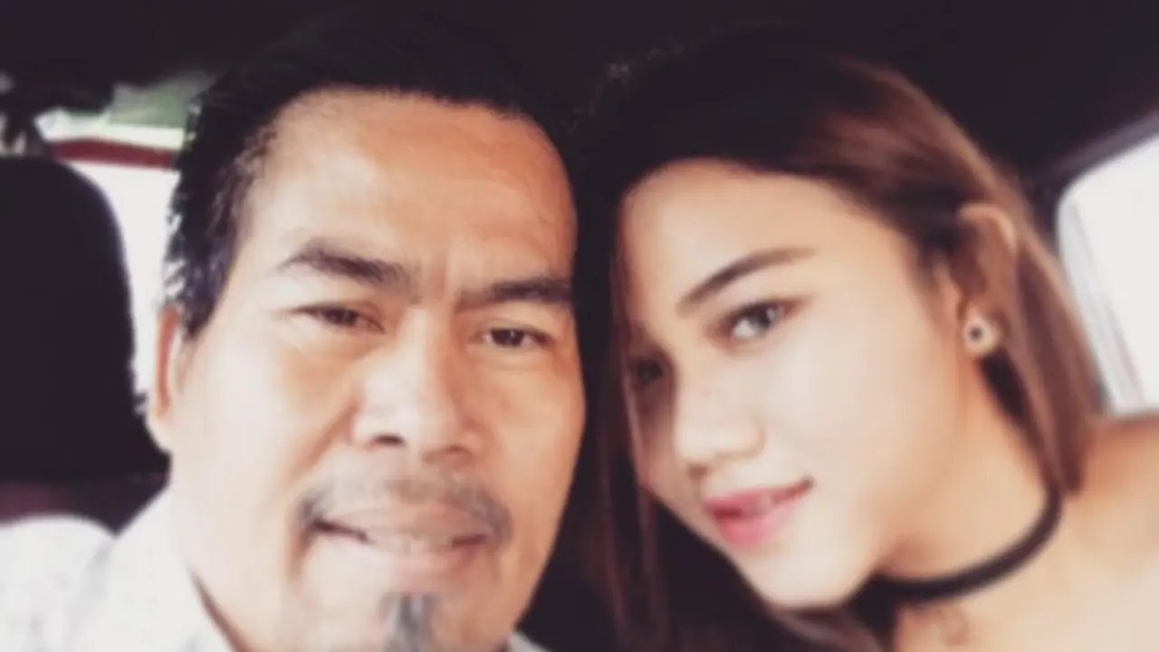 4 Pelawak Kondang Ini Miliki Istri Cantik yang Usianya Beda Jauh