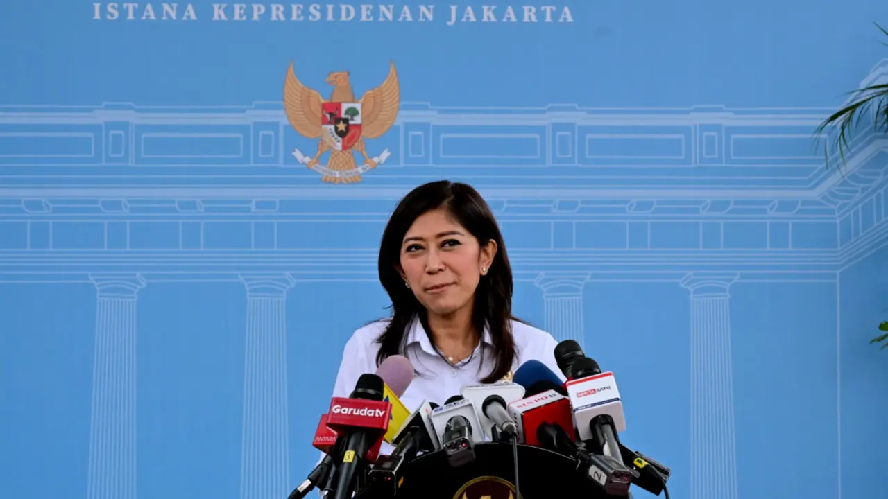 Menteri Komunikasi dan Digital (Menkomdigi), Meutya Hafid usai bertemu Presiden Prabowo Subianto di Istana Merdeka, Jakarta.
