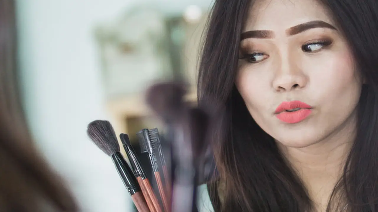 Rahasia Makeup Anti Gagal: Fungsi 7 Jenis Brush Ini Wajib Kamu Tahu!