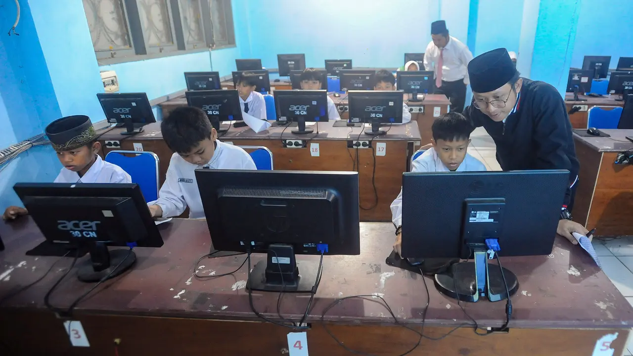 Antusiasme Pelajar Sekolah Dasar Ikuti Asesmen Nasional Berbasis Komputer
