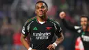 Gol pembuka kemenangan Arsenal tercipta di menit ke-18 lewat aksi Jurrien Timber. (JOHN THYS/AFP)