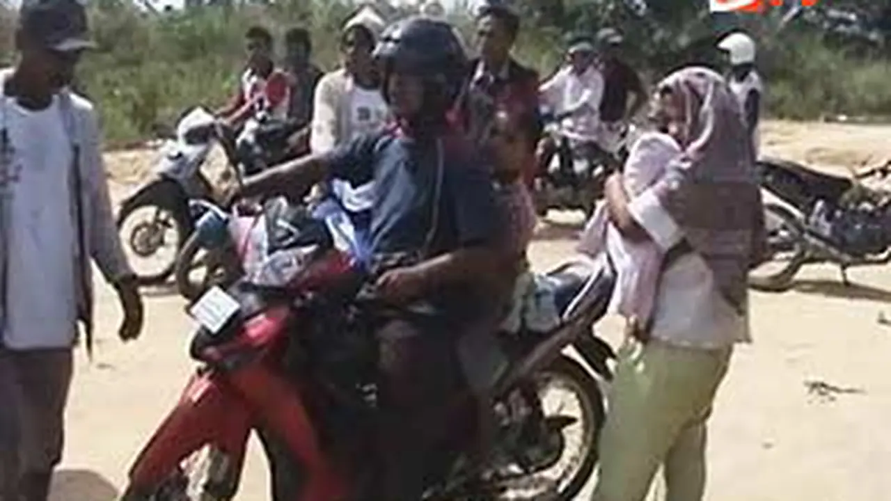 120430abentrok-perkebunan.jpg