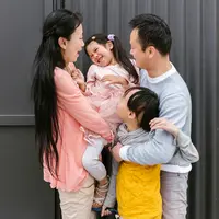 Istilah glass child diartikan sebagai anak yang tidak dianggap keberadaanya, sama dengan halnya kaca yang bening dan tembus pandang. (Foto: Pexels:RDNE Stock project)