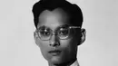 Kepemimpinan Bhumibol Adulyadej  mendapat tempat di hati rakyat karena sentuhan-sentuhan pribadinya. Bhumibol merupakan raja terkaya di dunia dengan harta berjumlah sekitar Rp 325,4 triliun. (AFP PHOTO)