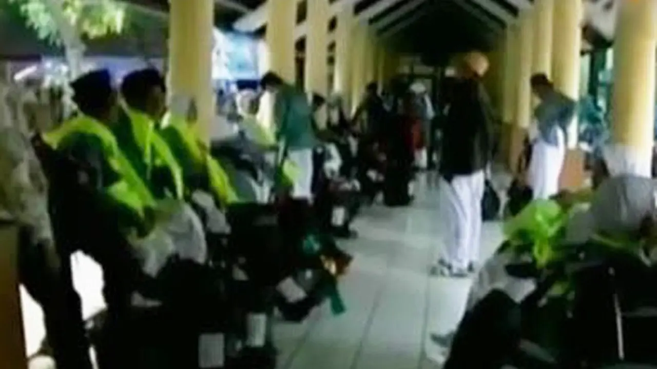 Ratusan Jemaah Haji Gagal Berangkat