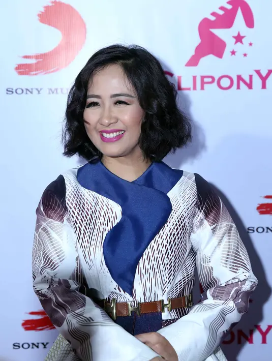 Ia tiga kali mengisi soundtrack untuk film. Salah satunya, single 'Merah Putihnya' menjadi soundtrack dalam film 'Badai Pasti Berlalu'. (Nurwahyunan/Bintang.com)