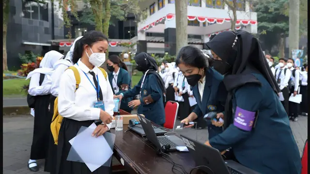 Seleksi Mandiri Universitas Brawijaya (SMUB) ini terbagi menjadi dua, yaitu jalur nilai rapor dan dan nilai UTBK 2023.