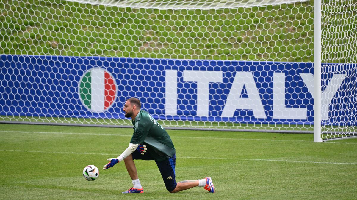 Formasi 3-5-2, Dipimpin Gianluigi Donnarumma