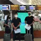 Tim bulu tangkis Indonesia di Bandara Internasional Soekarno-Hatta, Cengkareng, Banten, Senin (4/1/2021), saat akan bertolak ke Bangkok, Thailand. (foto: PBSI)