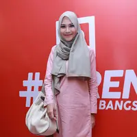 Kini, wanita berhijab ini sedang fokus mengurus bisnisnya. Bahkan, tampil dalam layar kaca dan layar lebar dijadikannya sebagai side job. (Galih W. Satria/Bintang.com)