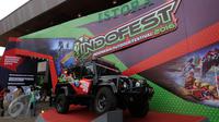 Sebuah mobil yang biasa digunakan untuk berkegiatan alam bebas dipamerkan di Indofest 2016 di Istora Senayan Jakarta, Rabu (6/4/2016). Indofest 2016 akan berlangsung hingga Minggu (10/4). (Liputan6.com/Helmi Fithriansyah)