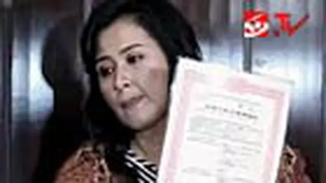 Dewi Vistiatin: Surat Cerai Iyan Palsu