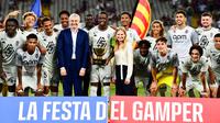 Pemain AS Monaco melakukan selebrasi setelah menjuarai laga pramusim bertajuk Joan Gamper Trophy di Estadi Olimpic Lluis Companys, Selasa (13/8/2024) dini hari WIB. (AFP/Manaure Quintero)