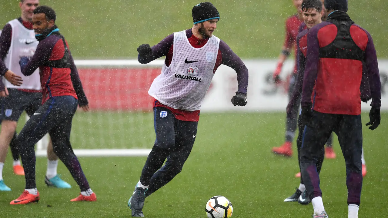 FOTO: Inggris Bersiap Jelang Hadapi Jerman dan Brasil