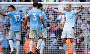 Erling Haaland dari Manchester City melakukan selebrasi setelah mencetak gol kelima dalam pertandingan Liga Inggris antara Manchester City dan Sunderland di Manchester, Inggris, Minggu, 20 September 2026. (Foto AP/Dave Thompson)