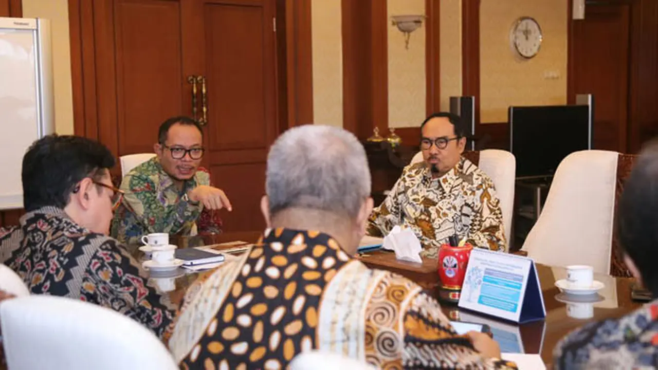 Menaker Dorong Penempatan Pekerja Migran Sektor Formal ke Qatar