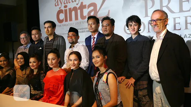 [Bintang] Selain Soal Cinta, Ini yang Disampaikan di Ayat-Ayat Cinta 2