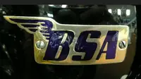Logo BSA, pabrikan motor lawas asal Inggris. 