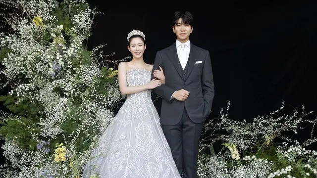 Pesona Lee Da In menikah dengan Lee Seung Gi