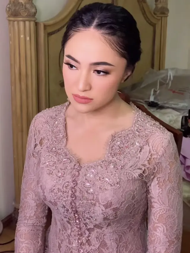 Tampilan Marshanda saat Pernikahan Adik Laki-Lakinya.