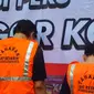 Polisi berhasil menangkap dua pelaku pembobolan mesin mesin anjungan tunai mandiri (ATM) di wilayah Bogor, Jawa Barat. (Dok. Liputan6.com/Achmad Sudarno)