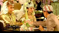Vidi Aldiano dan Sheila Dara menggelar acara pernikahan pada Sabtu (15/1/2022). (YouTube Vidi Aldiano)