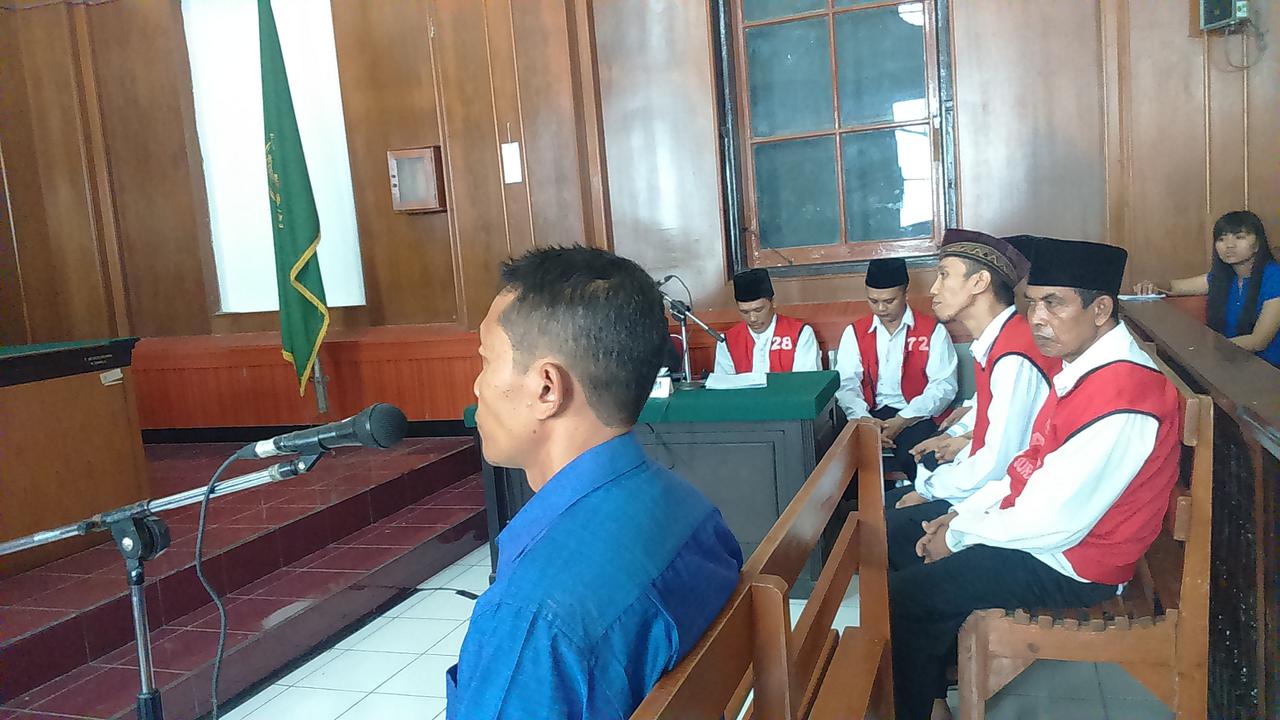 Sidang Lanjutan Kasus Salim Kancil, Saksi Buat Kesal Hakim