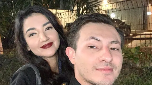 Adu Akting, Ini 6 Potret Kompak Dylan Car dan Tsania Marwa di Lokasi Syuting