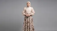 7 Inspirasi Gamis Batik Organza Lengan Balon Elegan untuk Tampil Anggun di Berbagai Acara