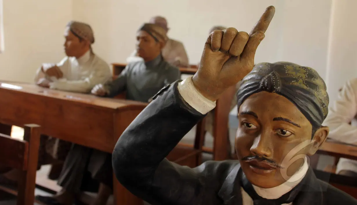 Diorama suasana belajar sekolah Stovia di Museum Kebangkitan Nasional, Jakarta, Rabu (20/5). Dr. Soetomo beserta Dr. Wahidin Soedirohusodo merupakan pendiri Boedi Oetomo pada 20 Mei 1908. (Liputan6.com/Helmi Afandi)