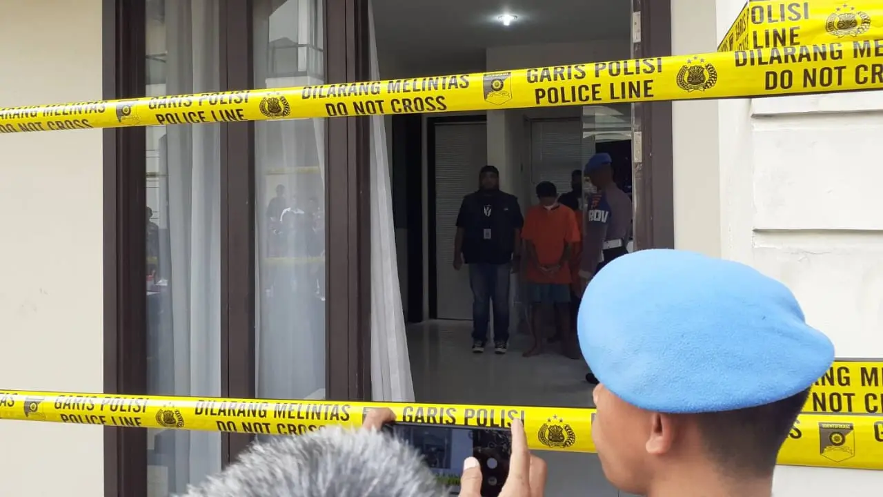 Pabrik ekstasi di sebuah rumah yang berada di kawasan elite, di Kabupaten Tangerang digerebek