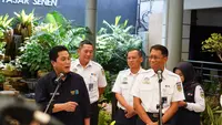 Menteri BUMN Erick Thohir melakukan peninjauan dan melepas mudik gratis di Stasiun Pasar Senen, Jakarta (dok: KAI)