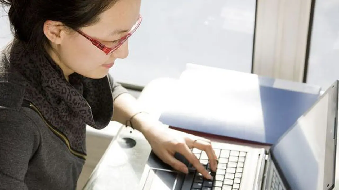 Cover Letter/Copyright Shutterstock