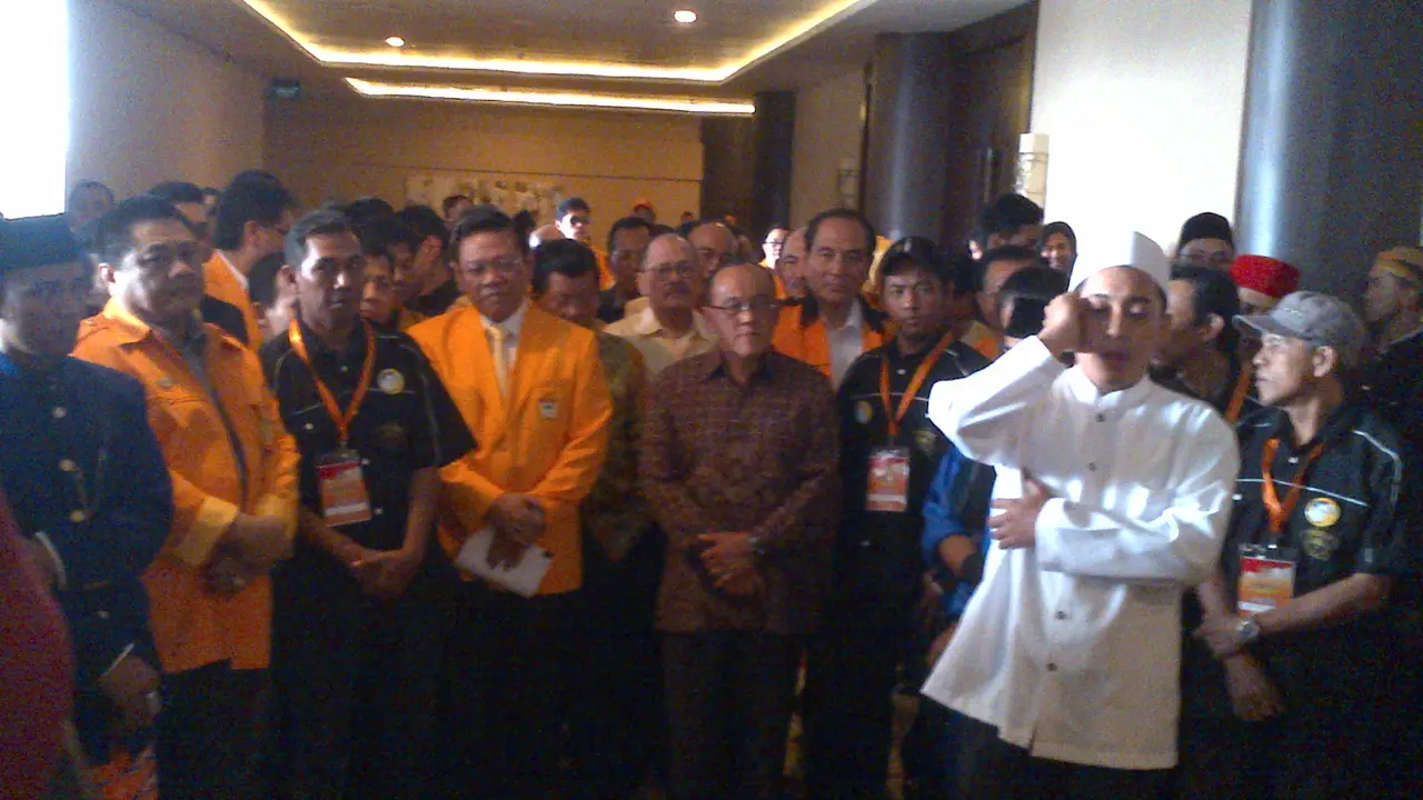 Aburizal Bakrie dan Agung Laksono