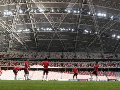 Suasana latihan Singapura jelang laga Piala AFF 2018 di Stadion Nasional, Singapura, Kamis (8/11). Singapura akan melawan Timnas Indonesia. (Bola.com/M. Iqbal Ichsan)