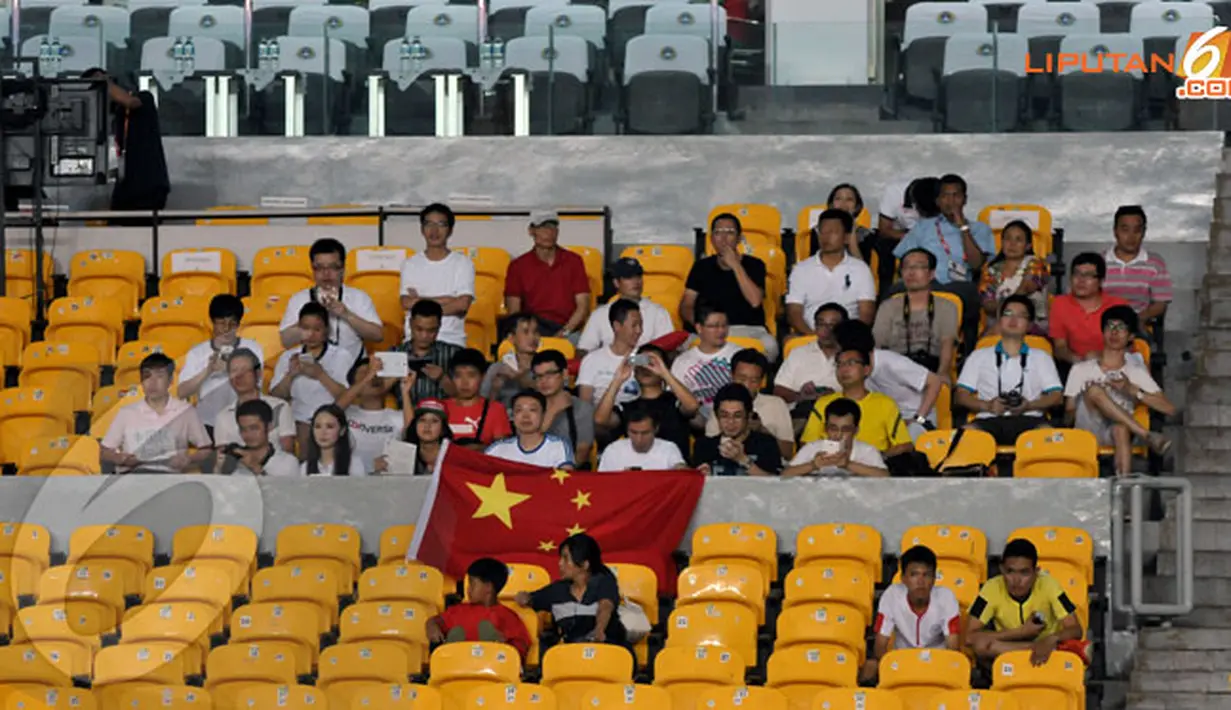 Laga Indonesia vs Cina yang berlangsung di Stadion GBK Jakarta tidak boleh dihadiri oleh suporter Indonesia hanya tampak beberapa suporter asal Cina (Liputan6.com/Helmi Fithriansyah)