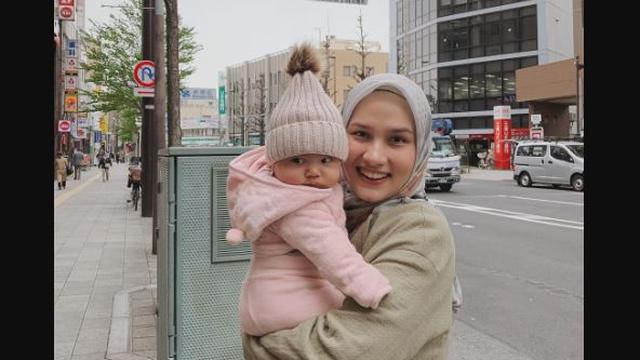 Tips Tampil Keren Selama Ramadan ala Hijabers Dwi Handayani