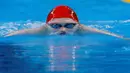 Perenang Inggris, Luke Davies, saat berlomba di nomor 200m gaya dada putra Pesta Olah Raga Eropa 2015 di Baku, Azerbaijan, Selasa (23/6). (AP Photo/Dmitry Lovetsky)