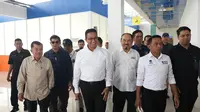 Capres nomor urut satu Anies Baswedan tiba di tanah kelahiran Wakil Presiden ke-10 dan ke-12 RI, Jusuf Kalla (JK) di Bone, Sulawesi Selatan, Rabu (17/1/2024). (Foto: Tim Media AMIN)