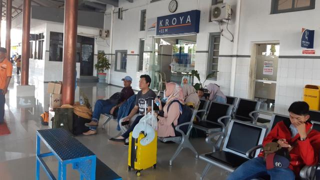 Program tarif khusus dan tiket kereta gratis berlaku untuk seluruh Daop 5 Purwokerto, termasuk Stasiun Kroya. (Foto: Liputan6.com/KAI Daop 5 PWT/Muhamad Ridlo)
