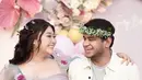 Fadil saat hadir dalam perayaan ulang tahun Rissa ke-28. Lebih dari 10 tahun bersahabat membuat gaya sahabatan mereka sudah seperti keluarga. (Instagram/@clarissaputri_)