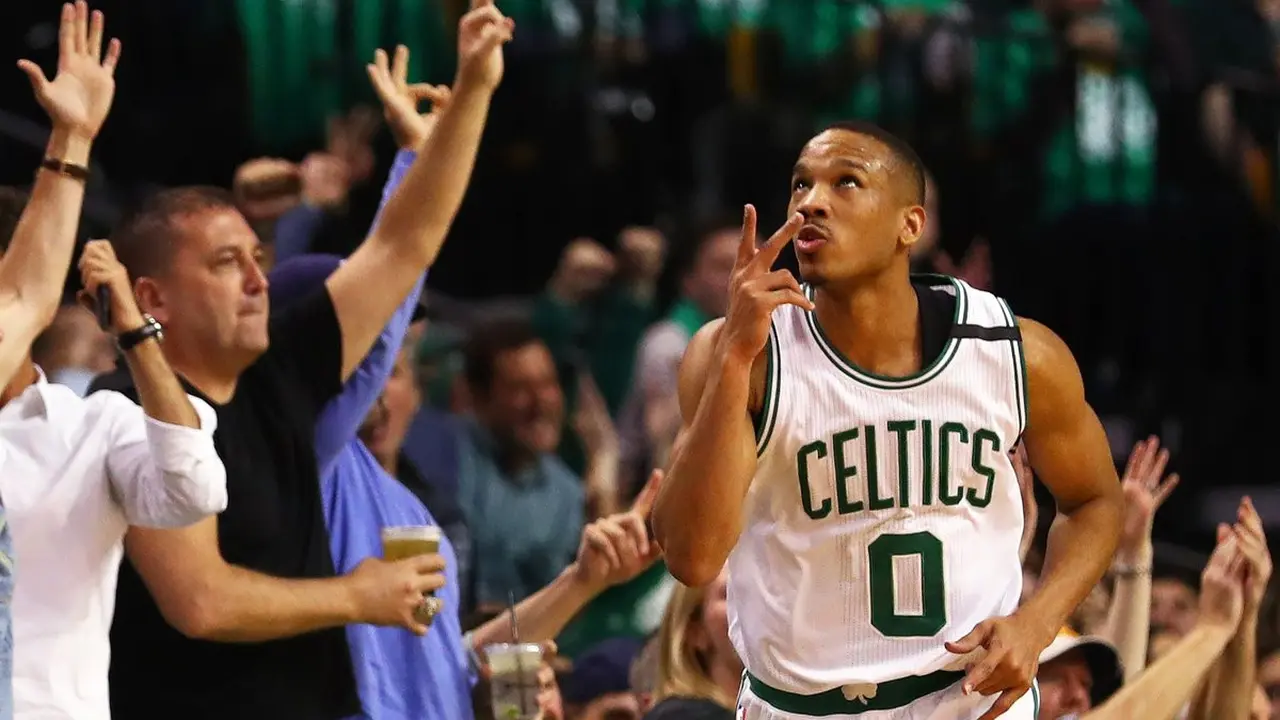 Pemain Boston Celtics Avery Bradley saat menghadapi Washington Wizards (NBA)