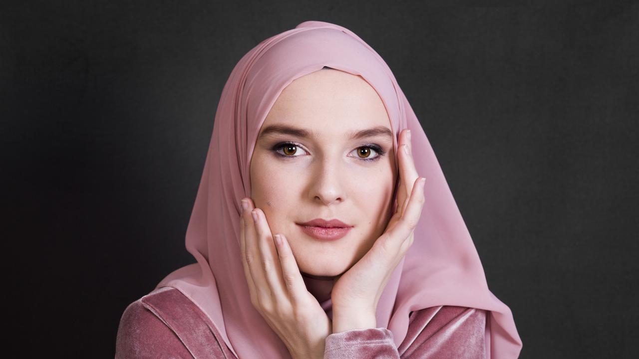 Pilih Jenis Kain Hijab yang Bersahabat